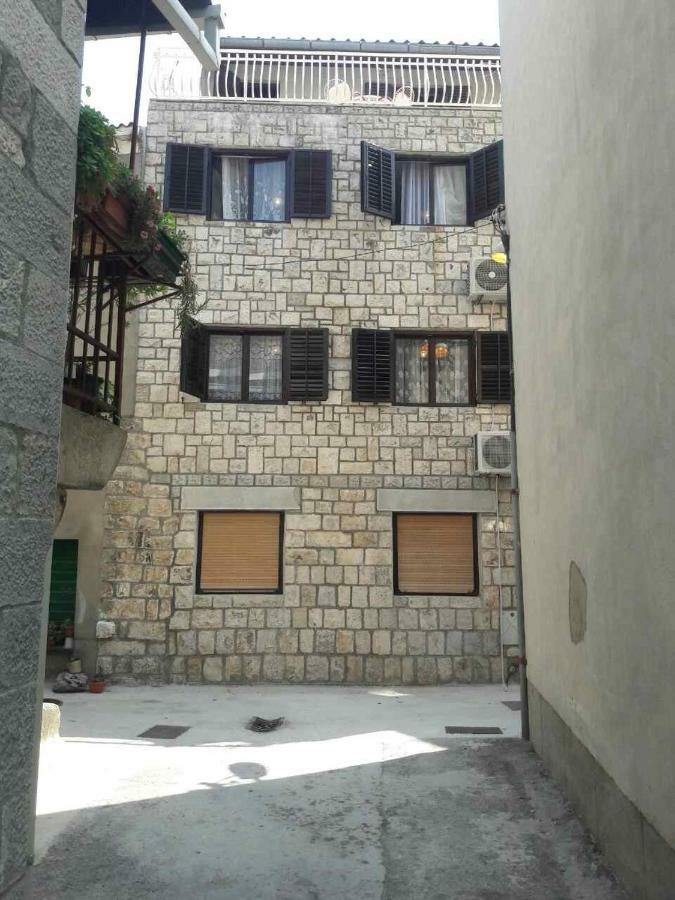 Suncica Apartments Kastela Ngoại thất bức ảnh